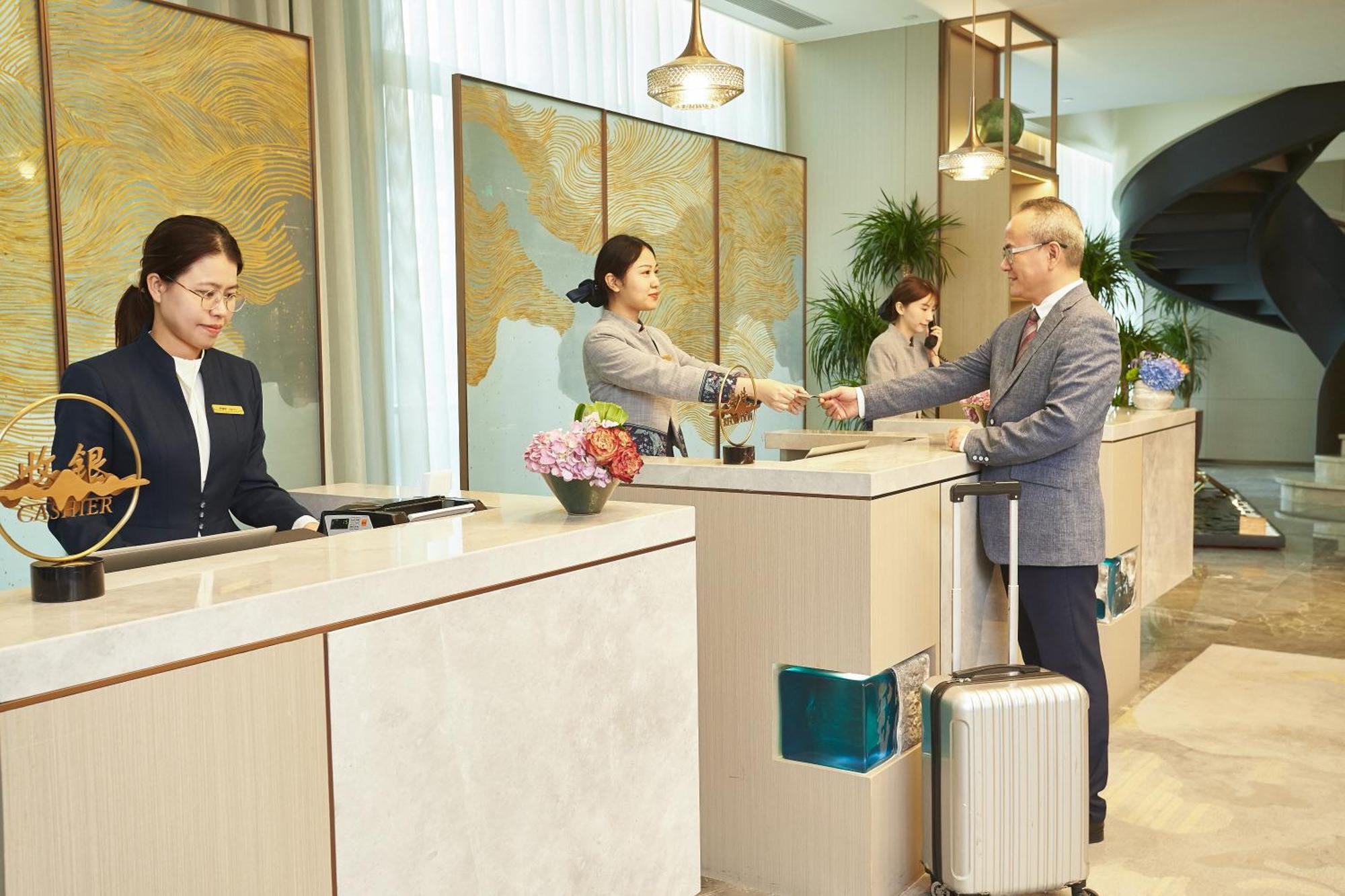 Guangzhou Pazhou Ln Dongfang Hotel المظهر الخارجي الصورة